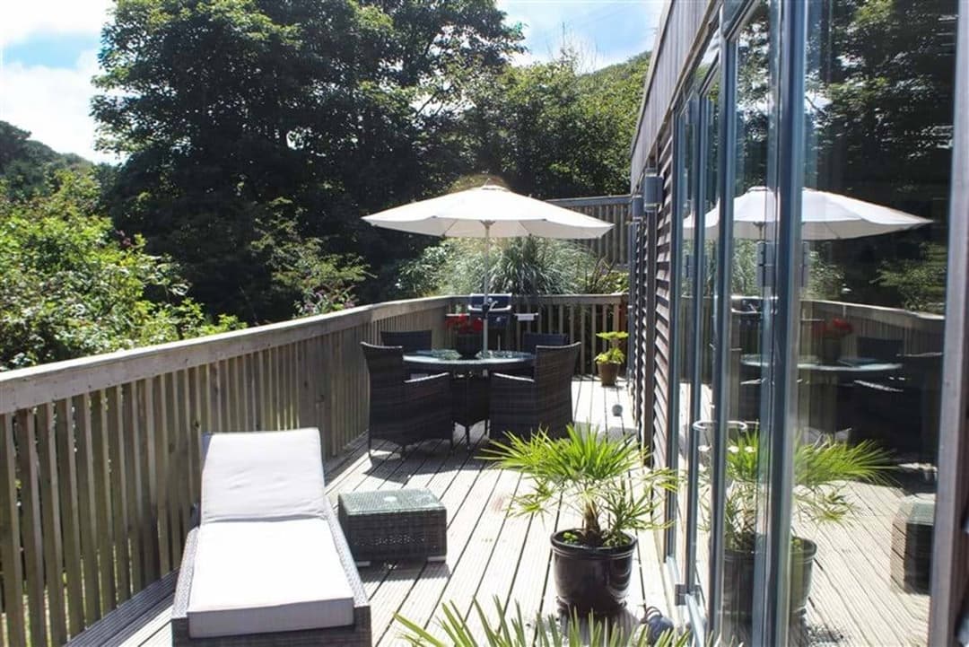 Glas House